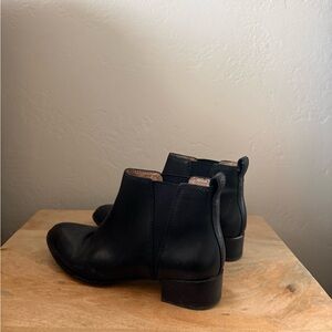 Madewell Black Leather Ankle Booties